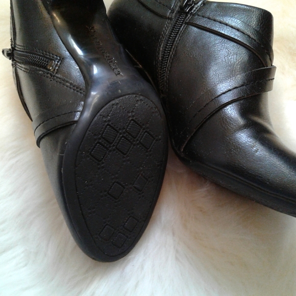 Naturalizer Black Zip Ankle Booties - Picture 5 of 5